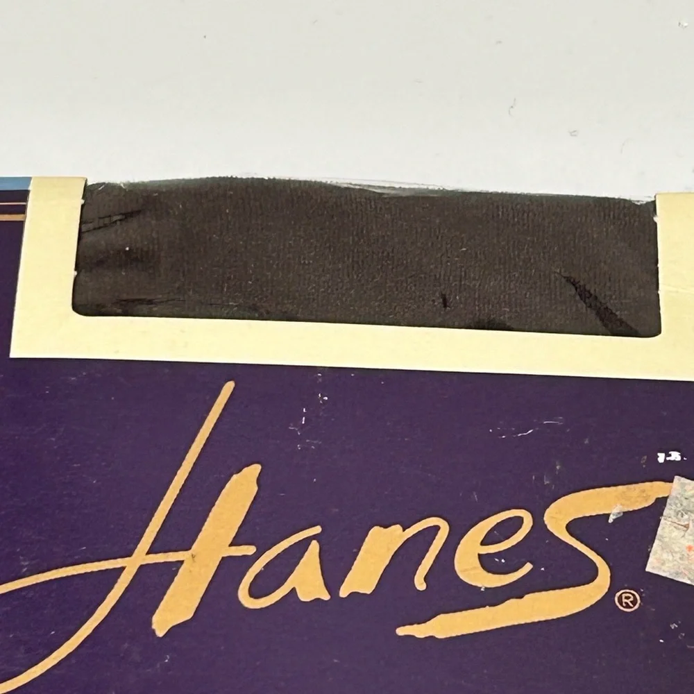 Hanes Vintage Fitting Pretty Sheer Control Top Pantyhose Carob Brown Size 4X